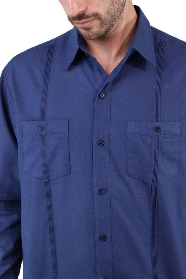 Guayabera Corte Clasico Azul Marino Manga Larga Con Alforza Textura Lino Para Hombre
